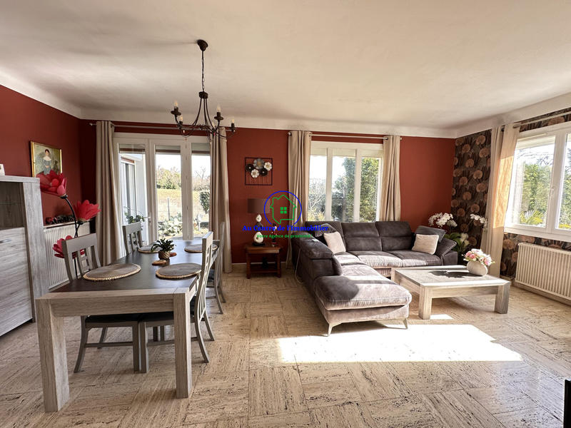 Maison traditionnelle - 132 m² - 5 pièces