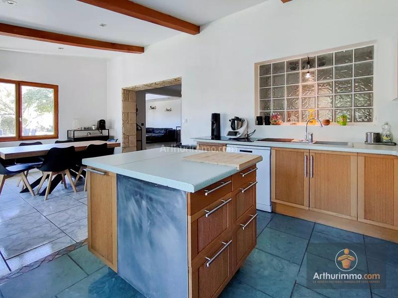 Maison - 140 m² - 6 pièces