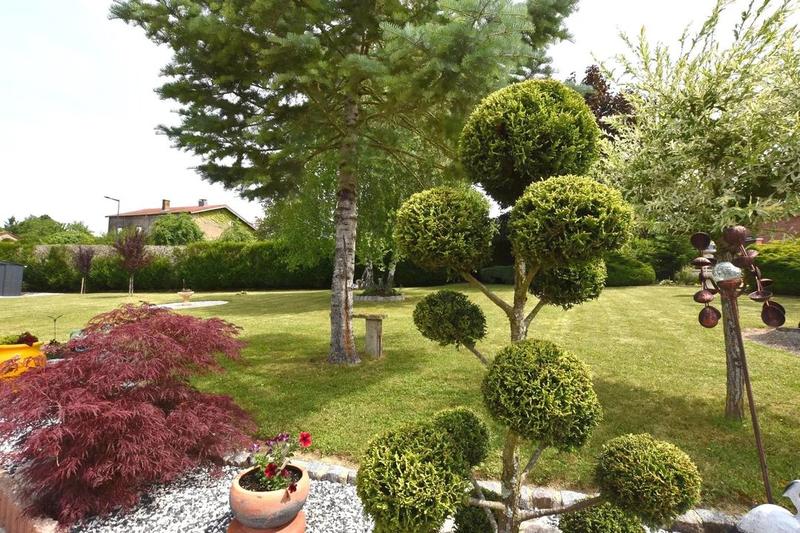 Maison - 183 m² - 10 pièces