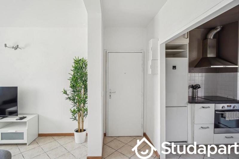 Chambre - 12 m² - 1 pièce