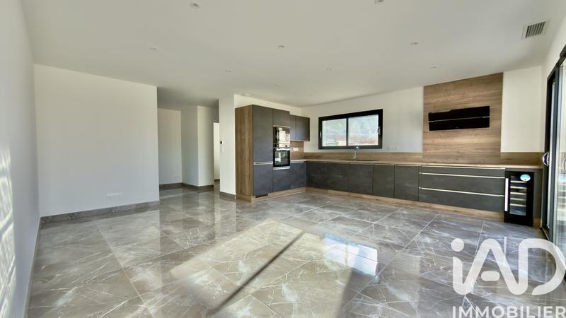 Maison - 101 m² - 4 pièces