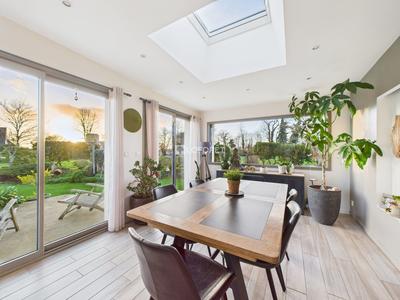 Maison contemporaine - 150 m² - 6 pièces