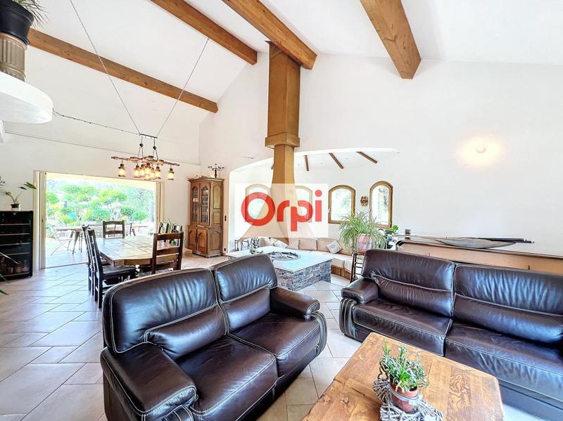 Villa - 173 m² - 6 pièces