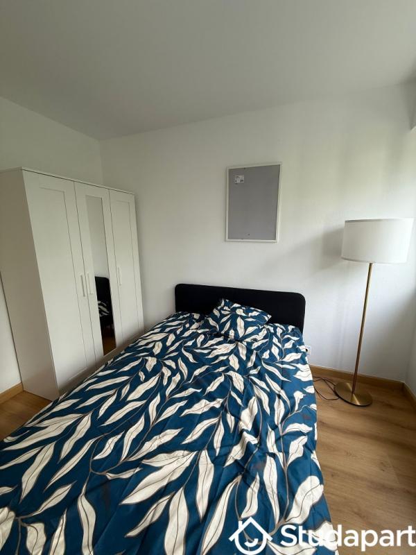 Chambre - 12 m² - 1 pièce