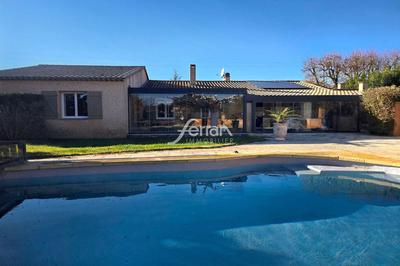 Maison - 170 m² - 5 pièces