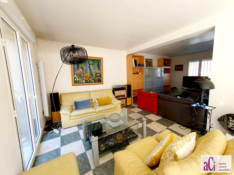 Maison - 121 m² - 6 pièces