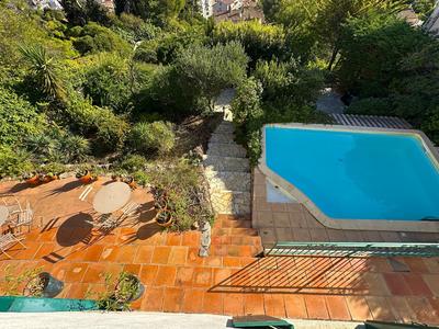 Maison - 98 m² - 5 pièces