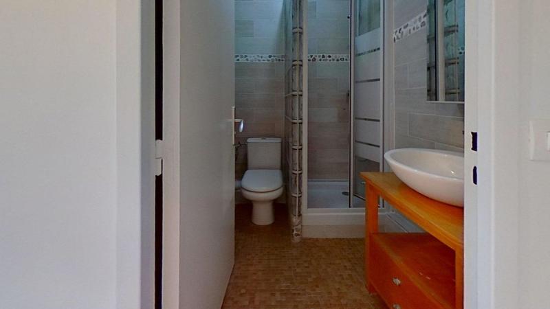 Chambre - 10 m² - 6 pièces