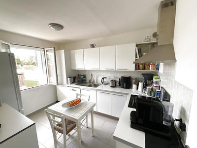 Appartement - 90 m² - 4 pièces