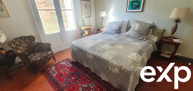 Maison - 430 m² - 18 pièces