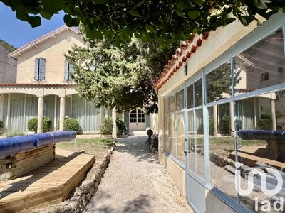 Maison - 161 m² - 5 pièces