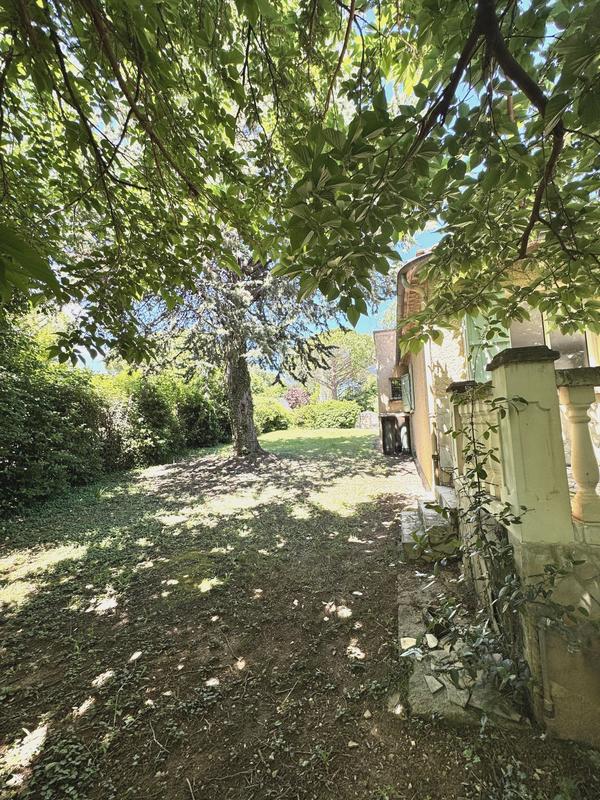 Maison ancienne - 277 m² - 6 pièces