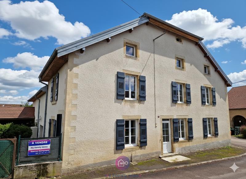 Maison - 195 m² - 11 pièces