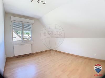 Maison jumelée - 100 m² - 4 pièces