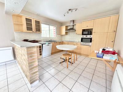 Maison - 133 m² - 6 pièces