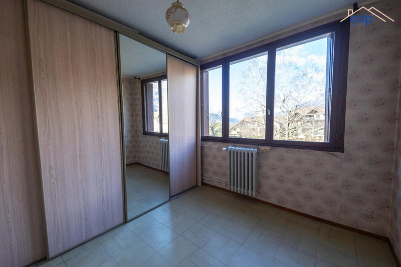 Appartement - 91 m² - 6 pièces