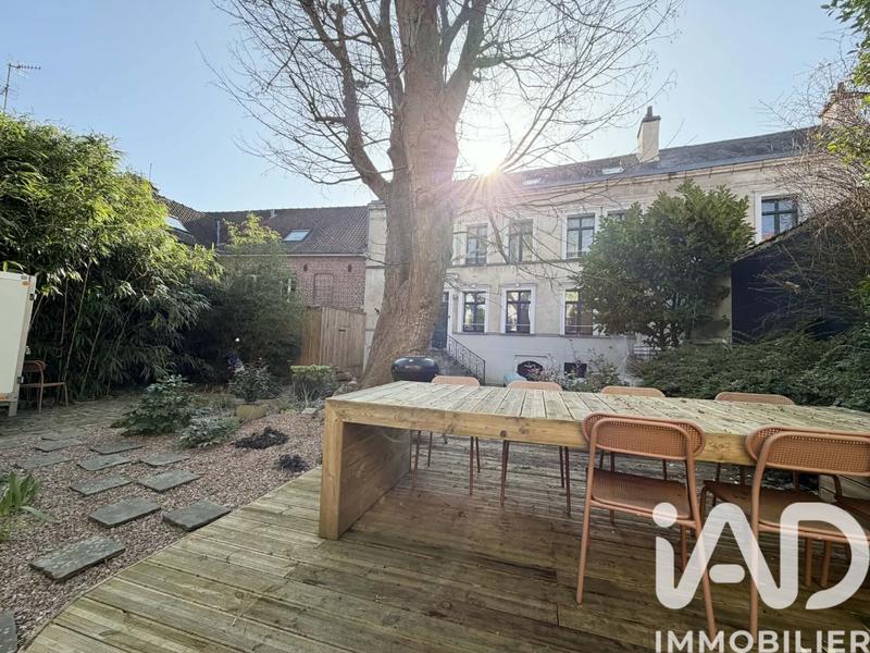 Maison - 227 m² - 5 pièces