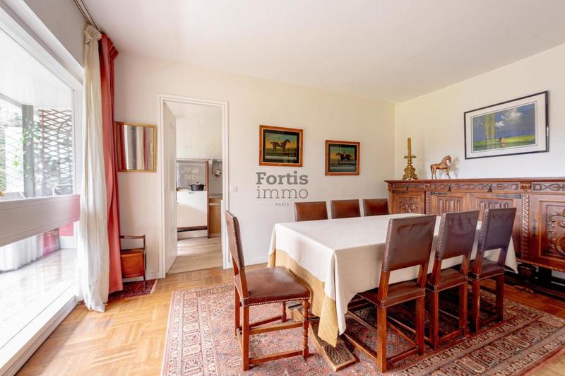 Appartement - 161 m² - 6 pièces