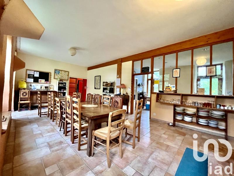 Maison - 628 m² - 18 pièces