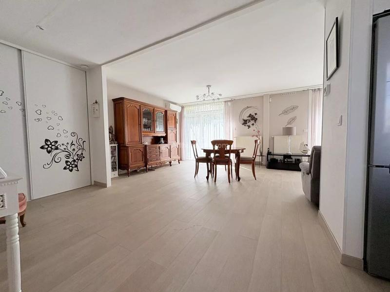 Maison - 97 m² - 4 pièces