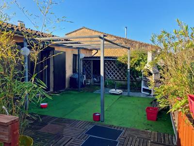 Maison - 380 m² - 8 pièces