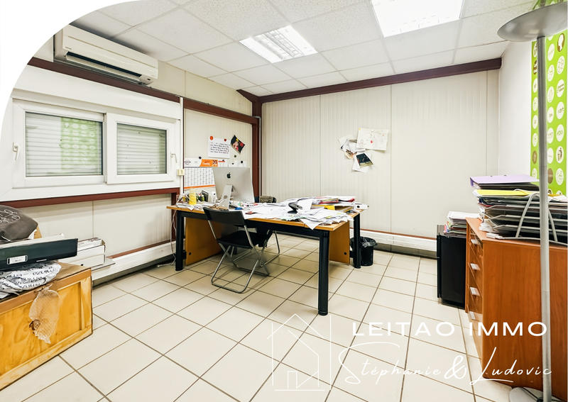 Local d'activités - 822 m²