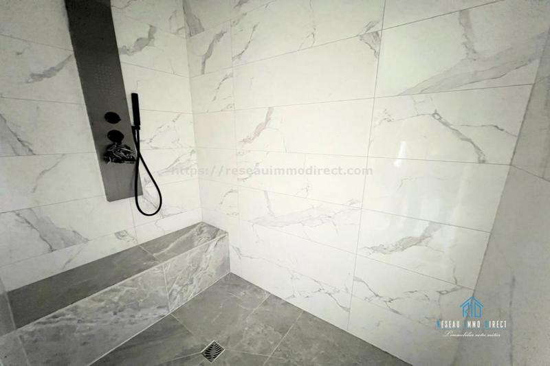 Maison traditionnelle - 147 m² - 5 pièces