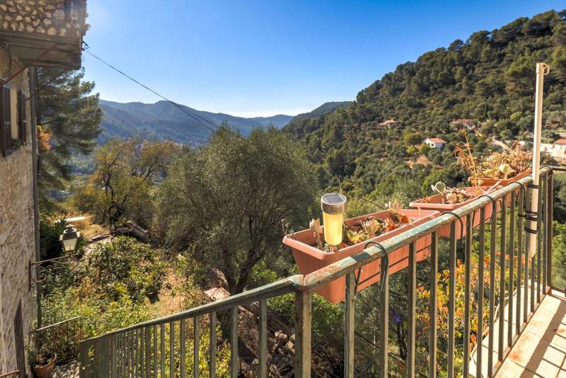 Appartement - 98 m² - 3 pièces