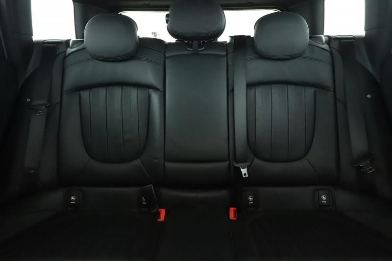 Mini Clubman Cooper s Finition Jcw Bva8 192 ch