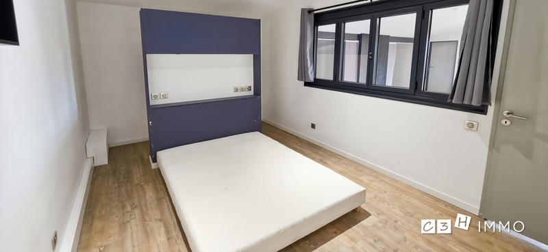 Appartement - 233 m² - 6 pièces