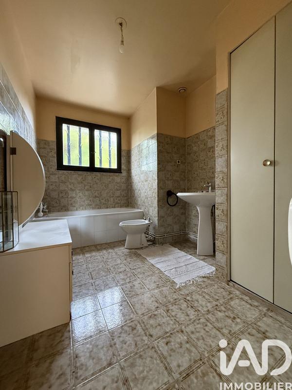 Maison - 127 m² - 5 pièces