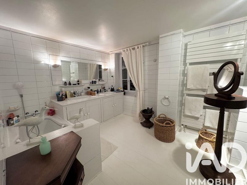 Maison - 144 m² - 5 pièces