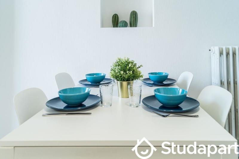 Chambre - 12 m² - 1 pièce