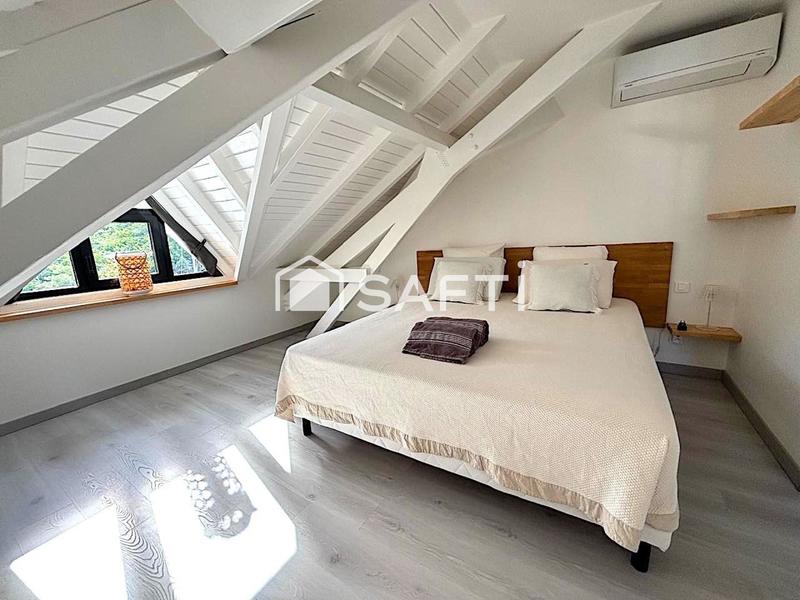 Appartement - 130 m² - 3 pièces
