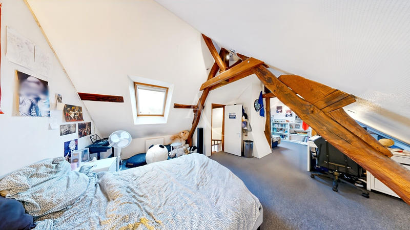 Maison - 100 m² - 5 pièces