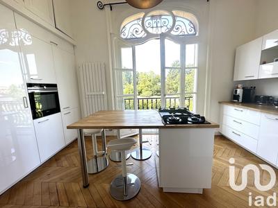 Appartement - 181 m² - 5 pièces