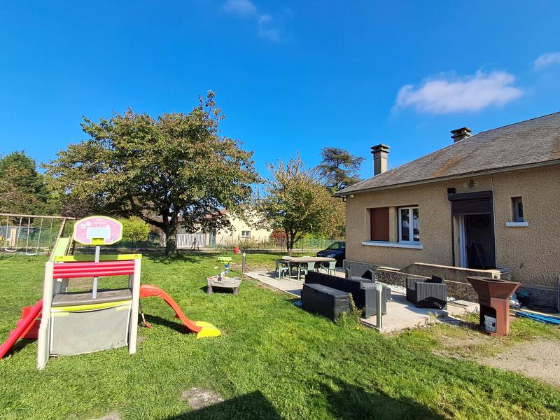 Maison - 90 m² - 4 pièces