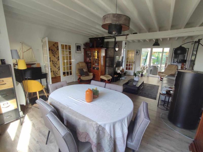 Maison - 169 m² - 8 pièces