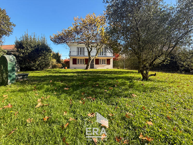 Maison - 152 m² - 7 pièces