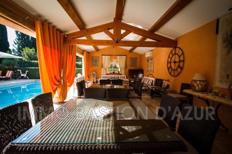 Villa - 355 m² - 7 pièces