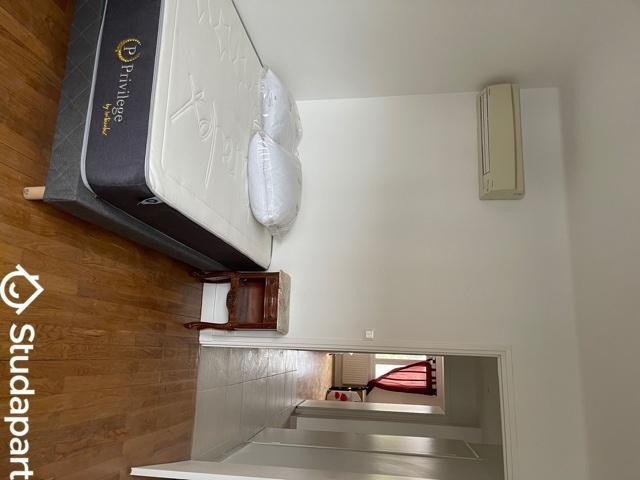 Chambre - 12 m² - 1 pièce