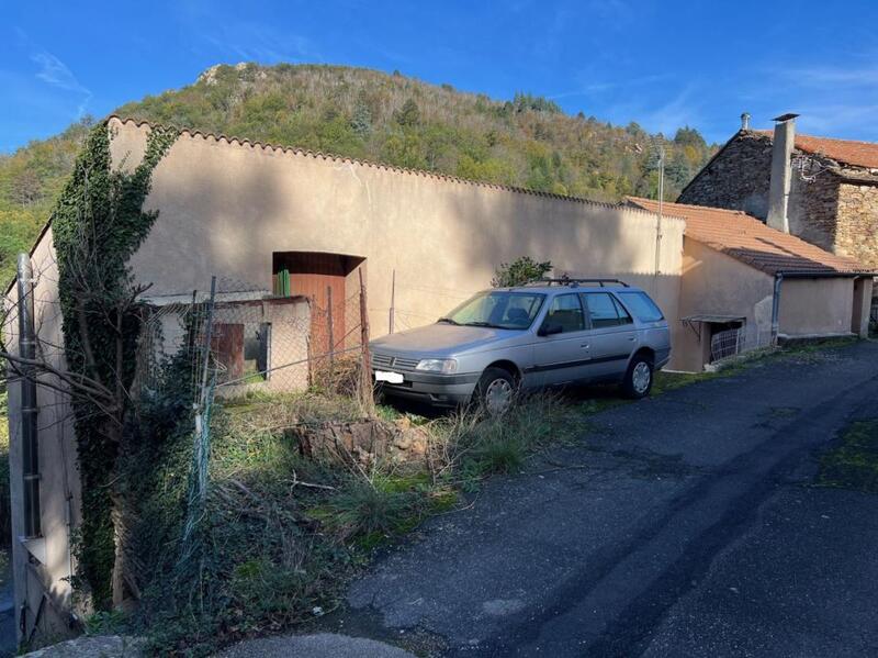 Maison de village - 90 m² - 5 pièces