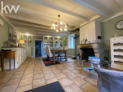 Maison - 224 m² - 6 pièces