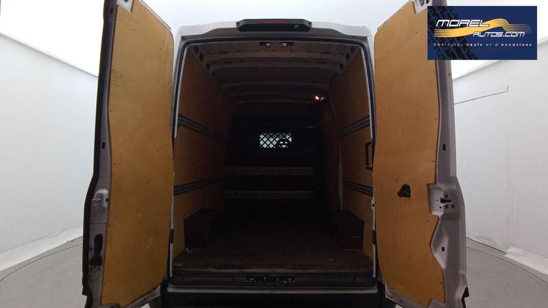 Iveco Daily Fourgon Fgn 35 s 15 V12 H2 Quad-Leaf Bvm6