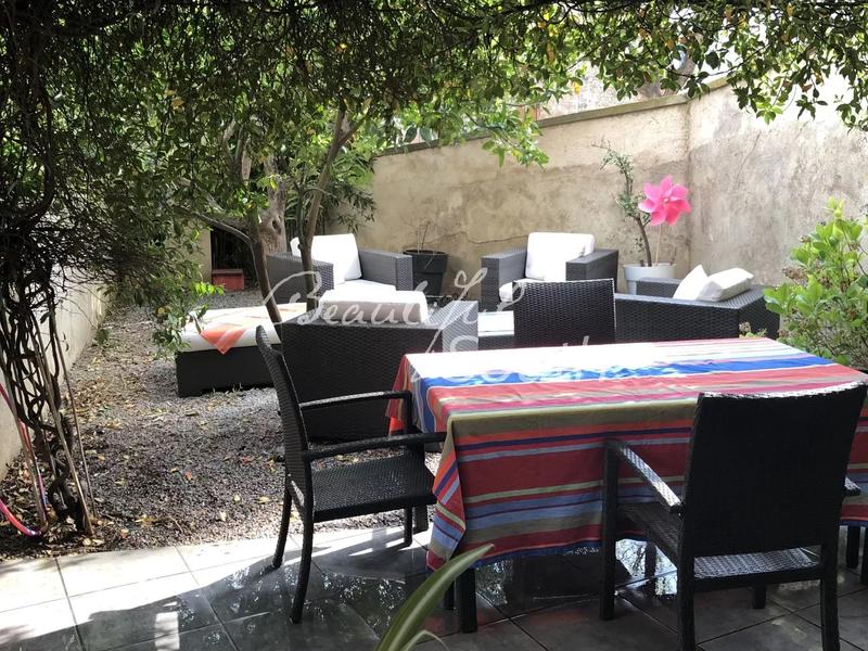 Maison de village - 296 m² - 6 pièces