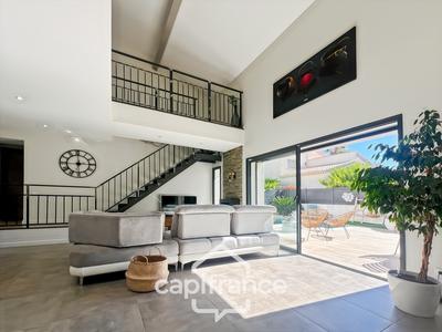 Maison - 150 m² - 5 pièces