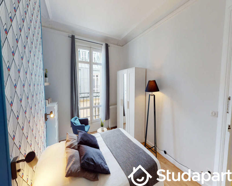 Chambre - 90 m² - 1 pièce