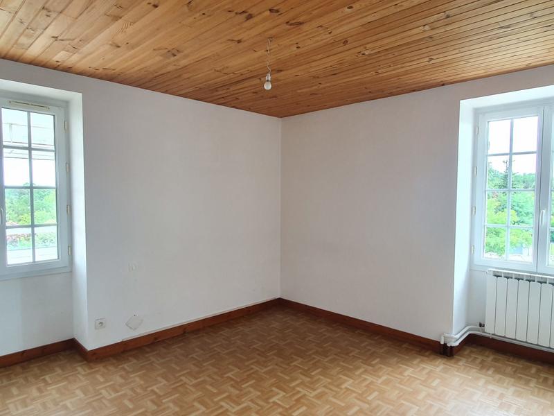 Maison - 115 m² - 6 pièces