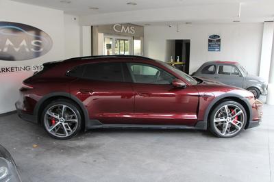 Porsche taycan Cross Turismo 4s 571ch