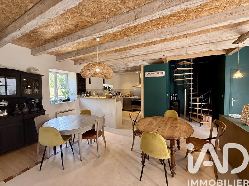 Maison - 430 m² - 17 pièces